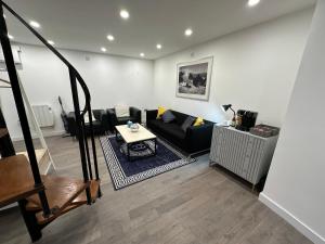 City Canal, Open Space, Spotless, 2 Levels, 4pp, free parking, 5G WiFi