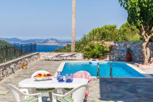 Avgeri Villa