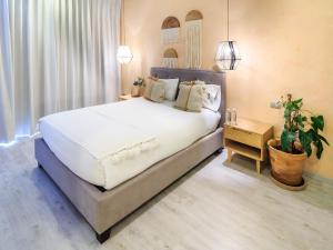 Tribu Sonata with pool