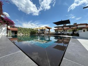 Tomsan Suites & Villas Akyaka