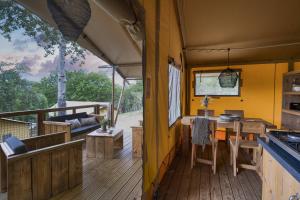 Campings Slow Village La Roque Sur Ceze : Lodge Insolite | 2 Chambres