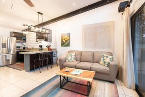 Modern Studio Apartment with Covered Balcony, Full Kitchen, and Stunning Ocean Views