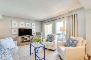 Beachfront Panama City Condo with Balcony and Views!