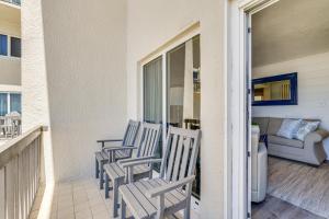 Beachfront Panama City Condo with Balcony and Views!