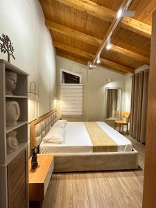 Arial Penthouse Suites