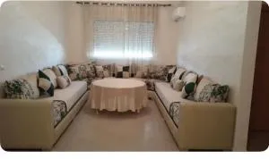 Lovely 3-bedroom apartment with Mountain View & WIFI - 塔扎