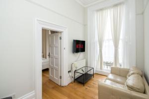 Four Beds by the Station