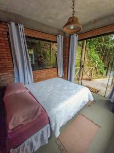 Suíte com cachoeira no quintal