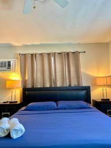 Lugar encantador balcón vista al agua