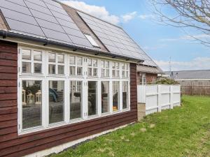 10 person holiday home in Thyborøn-By Traum