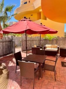 12A-New 2BR 2BA, Beautiful First Floor Condo, Pool