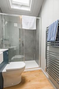 Lowfield Lodge & Hot Tub - Humberston Fitties Beach