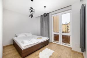 Cichy Apartament w Centrum Warszawy Koszyki