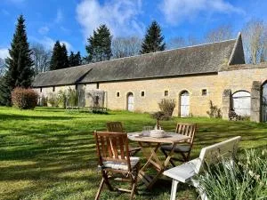 Gite in the heart of a château Audrieu Normandy - Cristot