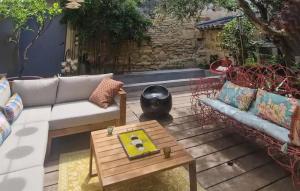 Maisons de vacances Beautiful Home In Aigues-vives With Outdoor Swimming Pool : photos des chambres
