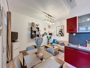 Appartements Appartement Lamalou-les-Bains, 2 pieces, 2 personnes - FR-1-451-202 : photos des chambres