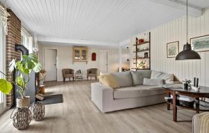 Cozy Home In Otterup With Wifi