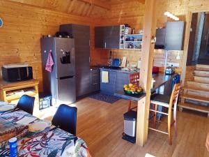 Chalets Chalet Saint-Francois-Longchamp, 2 pieces, 8 personnes - FR-1-635-139 : photos des chambres