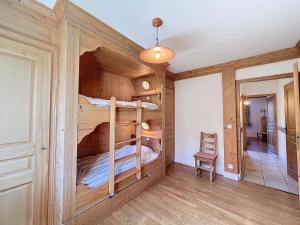 Chalets Chalet Combloux, 6 pieces, 9 personnes - FR-1-560-125 : photos des chambres
