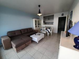 Appartement rénové 3 pièces, 6 couchages avec balcon, TV et parking sécurisé - Saint-Jean-de-Monts - FR-1-224C-291