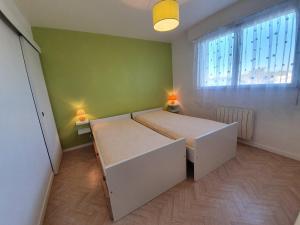Appartement rénové 3 pièces, 6 couchages avec balcon, TV et parking sécurisé - Saint-Jean-de-Monts - FR-1-224C-291