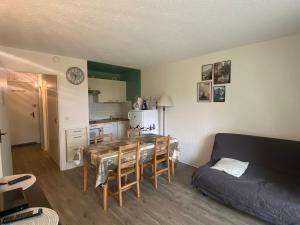 Appartements Appartement Autrans-Meaudre en Vercors-Autrans, 2 pieces, 4 personnes - FR-1-737-80 : Appartement