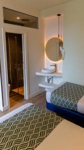 Basic Triple Room room in Hostal Charlotte