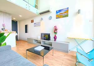#SP1, Cozy Duplex, Quiet Stay with MRT View