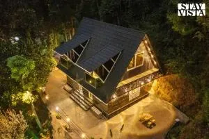 The Black Bean Cottage 4BHK with Breakfast & View at Wayanad - Kedavūr