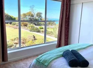 Nostalgia on Nepean - Айленд-Бич