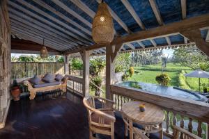 Wooden Ganeca Villas by GenuineHost