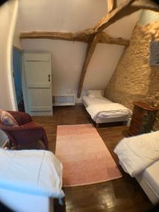 La Renardière Chez Jeanne Gîte 57 personnes. Piscine