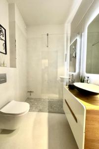 Urban Sunset Apartment