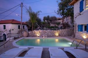 MarkEm Village House