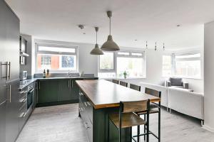 The Elden No2 Fairway Hosting