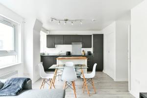 The Elden No5 Fairway Hosting