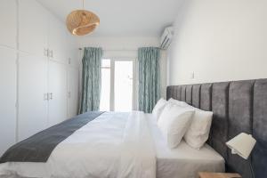 Kastelas Harbor Retreat with Jacuzzi