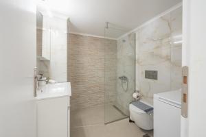 Kastelas Harbor Retreat with Jacuzzi