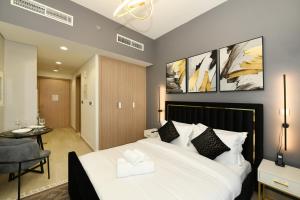 Stylish and Modern Studio at Azizi Riviera - Dubai