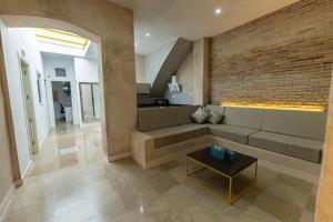 Lemon House Share and Enjoy