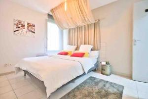 Appartements *T2*Vue Garonne*Piscine*Garage* : photos des chambres