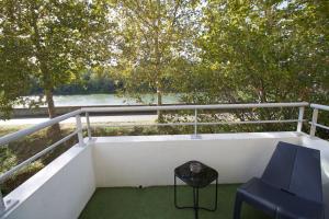 Appartements *T2*Vue Garonne*Piscine*Garage* : photos des chambres