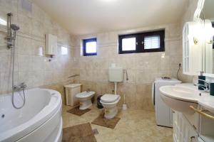 Apartments Richard 2319