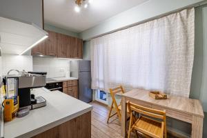 Peaceful Apartment with FREE Parking