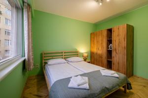 Peaceful Apartment with FREE Parking