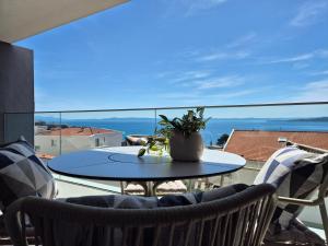 SAN Baška Voda - Garage included