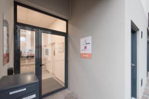 Appartements VALERIE- Studio proche gare Wifi arrivee 2424 : photos des chambres
