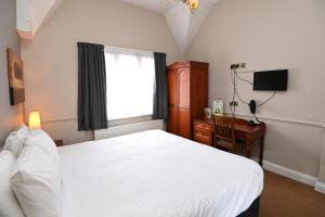 Original White Hart, Ringwood by Marstons Inns