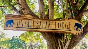 Unyati Safari Lodge