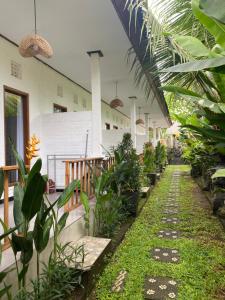 Blue Waves Balangan Homestay